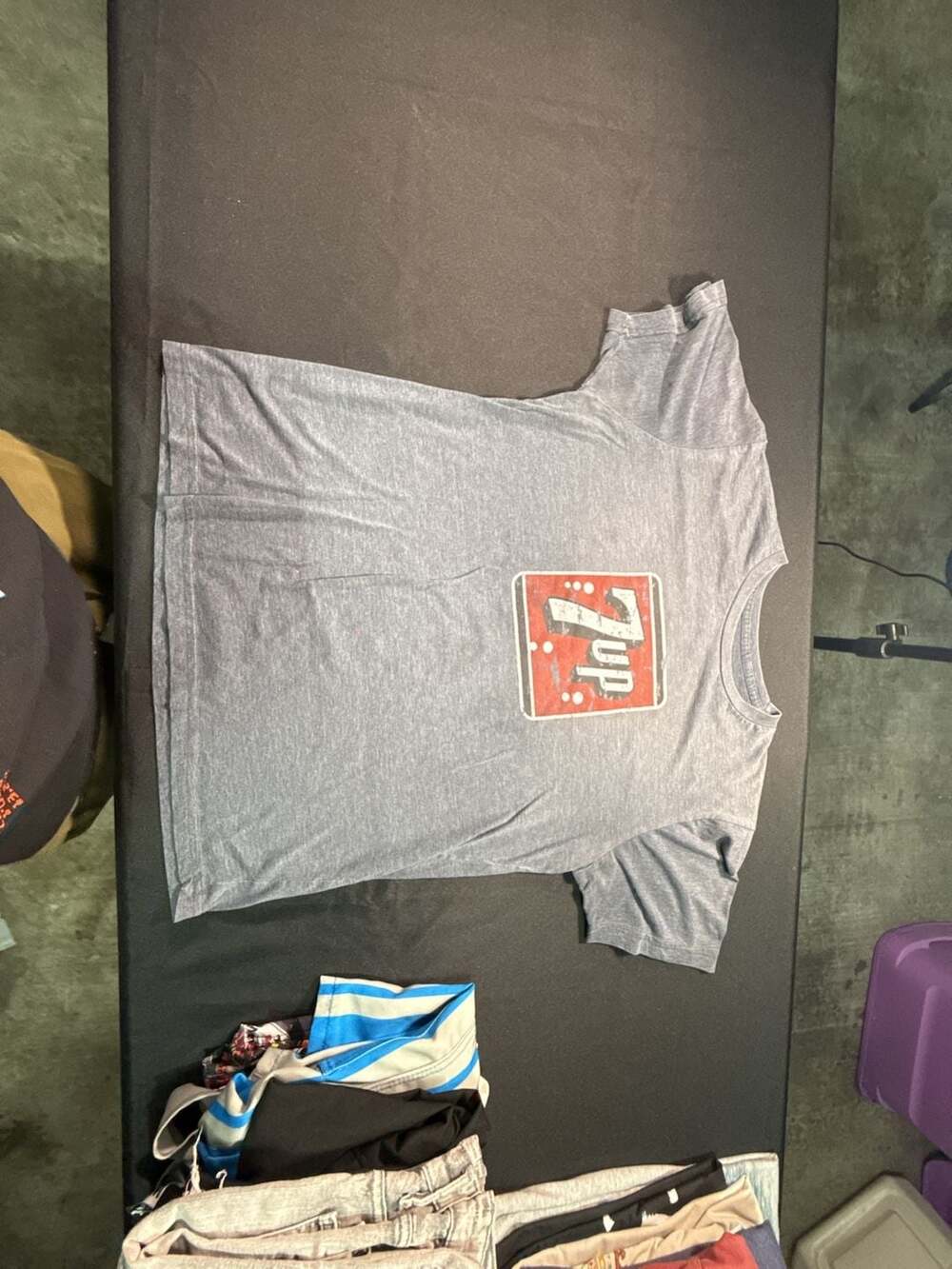 7Up Retro Logo Heather Grey Graphic T-Shirt